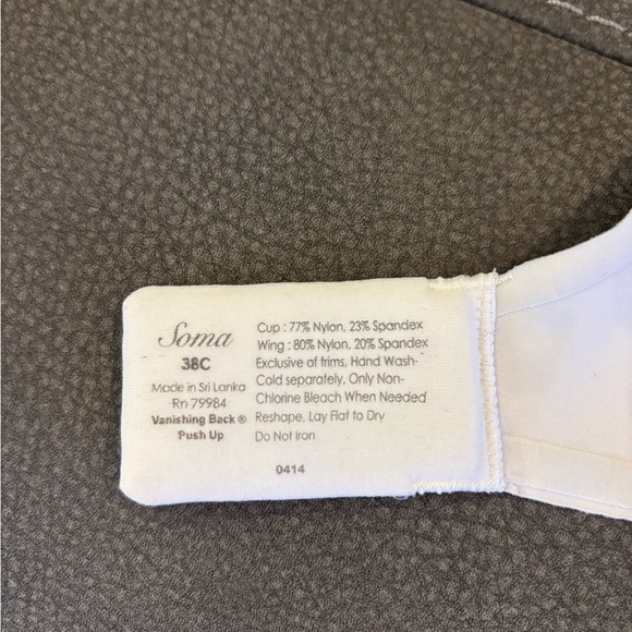 Soma vanishing back push up bra size 38C NWOT - Picture 6 of 9